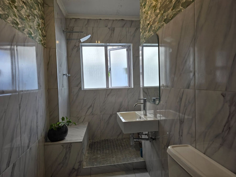 3 Bedroom Property for Sale in Kenwyn Western Cape